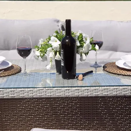 Konukevi Cantina Marongiu 3*