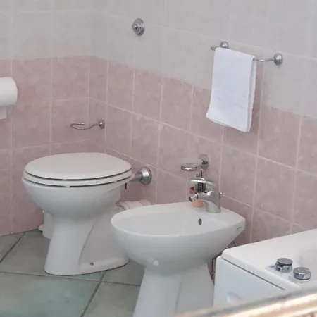 Cantina Marongiu 3* Виллапутцу